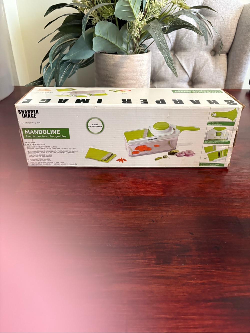 Sharper Image Green and White Mandoline Slicer with Interchangeable Blades